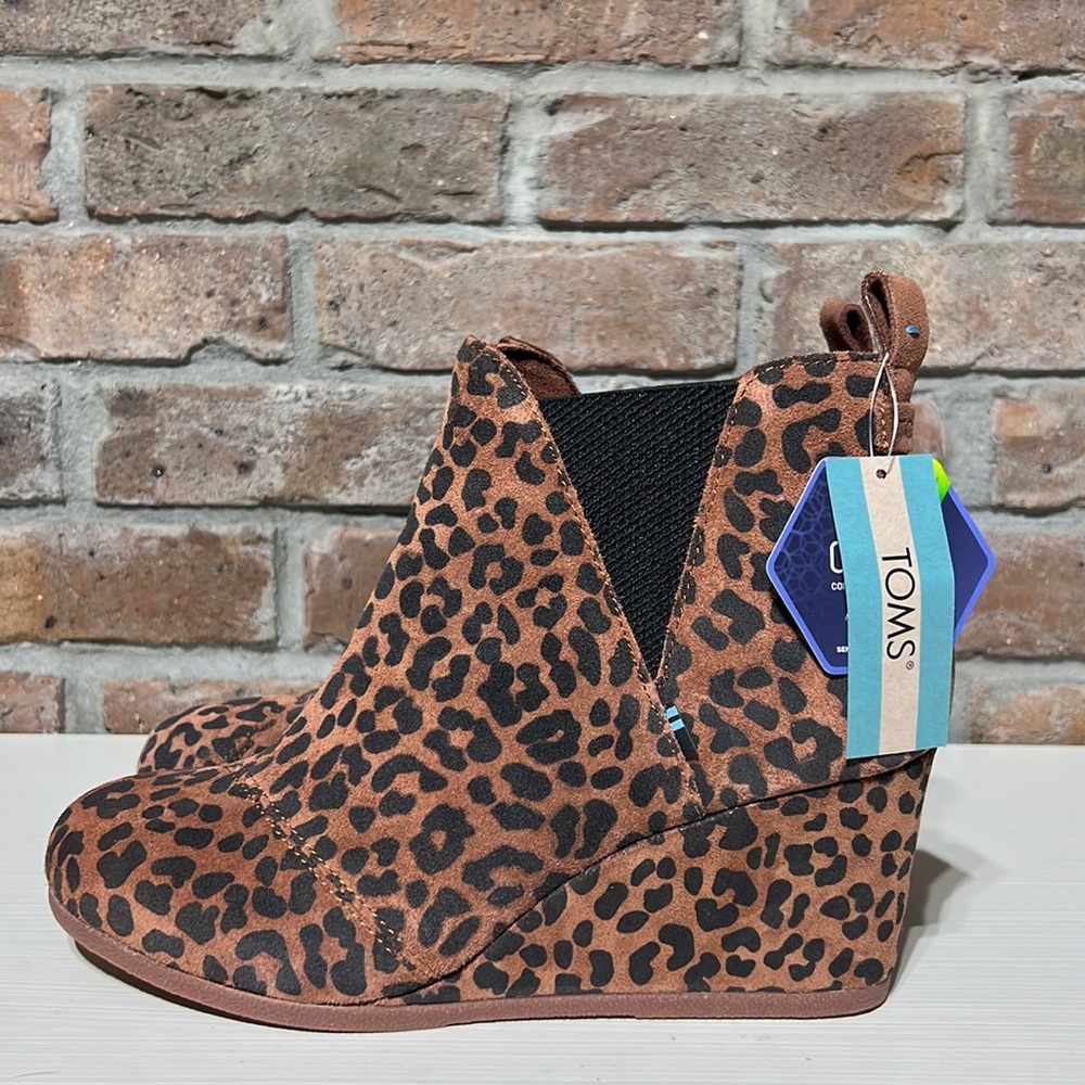 Fall ankle boots
